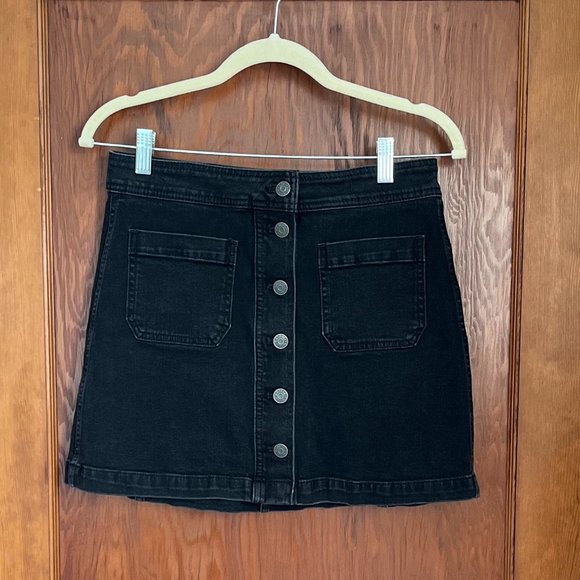 Madewell A-Line Stretch Denim Mini Skirt: Patch Pocket Edition, Black Frost, 4 - Picture 2 of 5